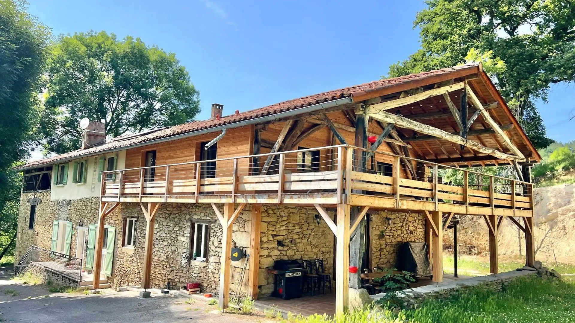 Brasserie Des Paloufettes - Gite Classe 3 Etoiles Le Mas-d'Azil